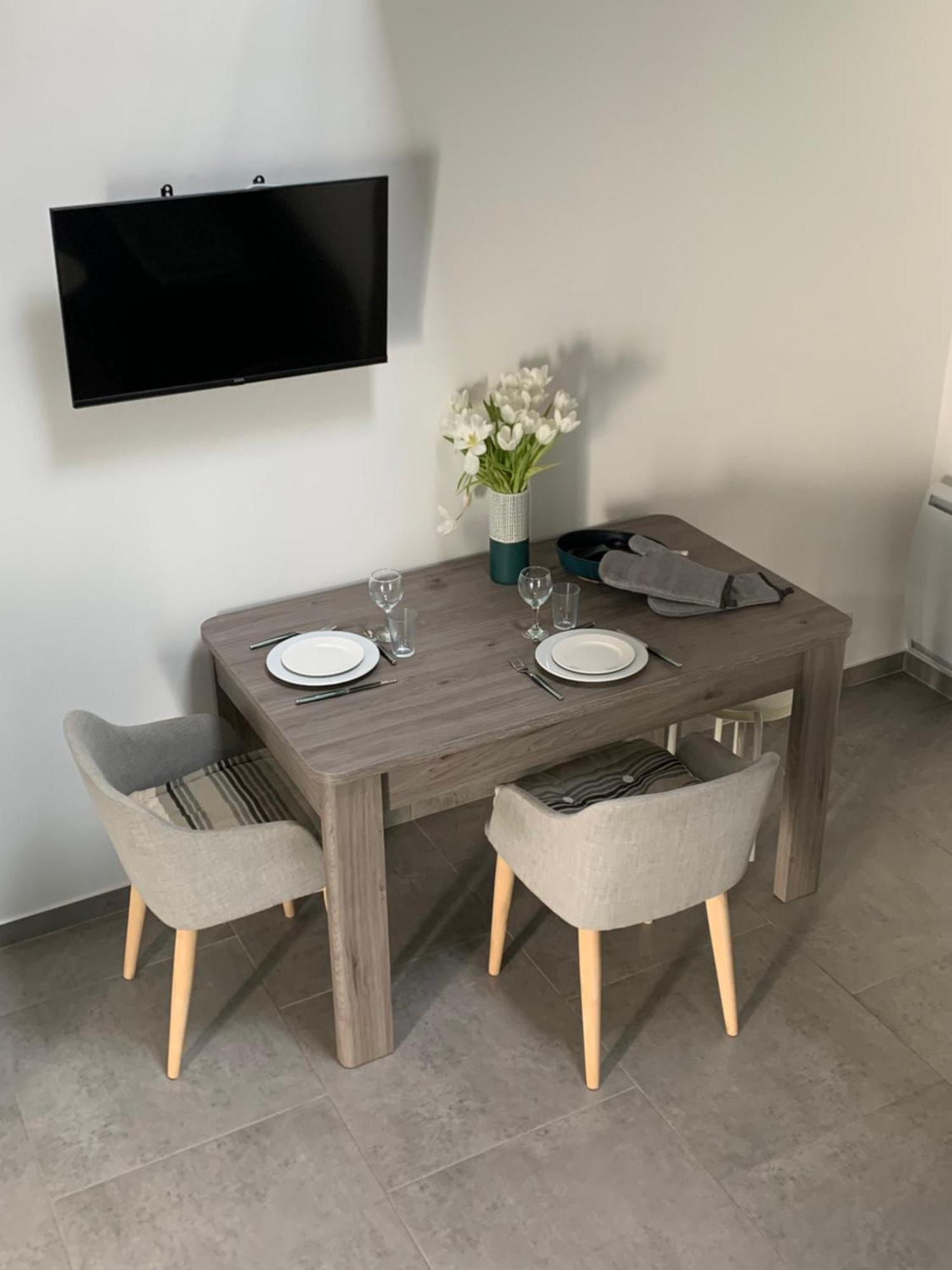 Appartement Au Calme Proche Chateau De Launac, Animaparc Extérieur photo